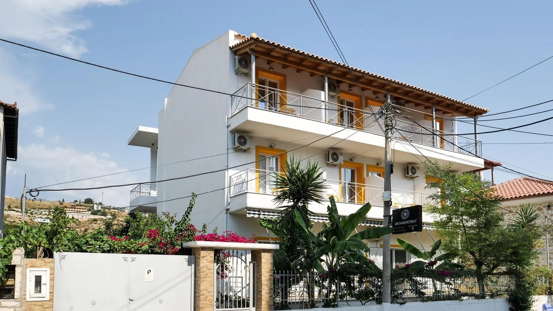 Orchard Retreat Aparthotel Himara Albánia