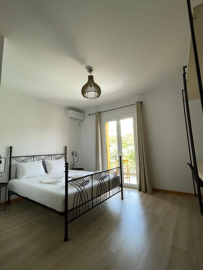 Orchard Retreat Aparthotel Himare
