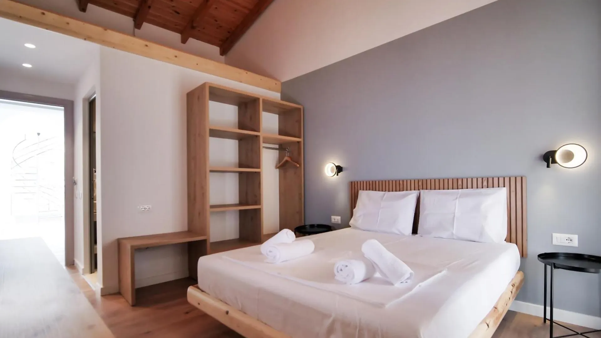 Orchard Retreat Aparthotel Himare